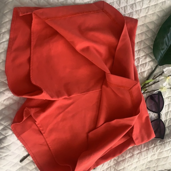 Shorts - Picture 3 of 6